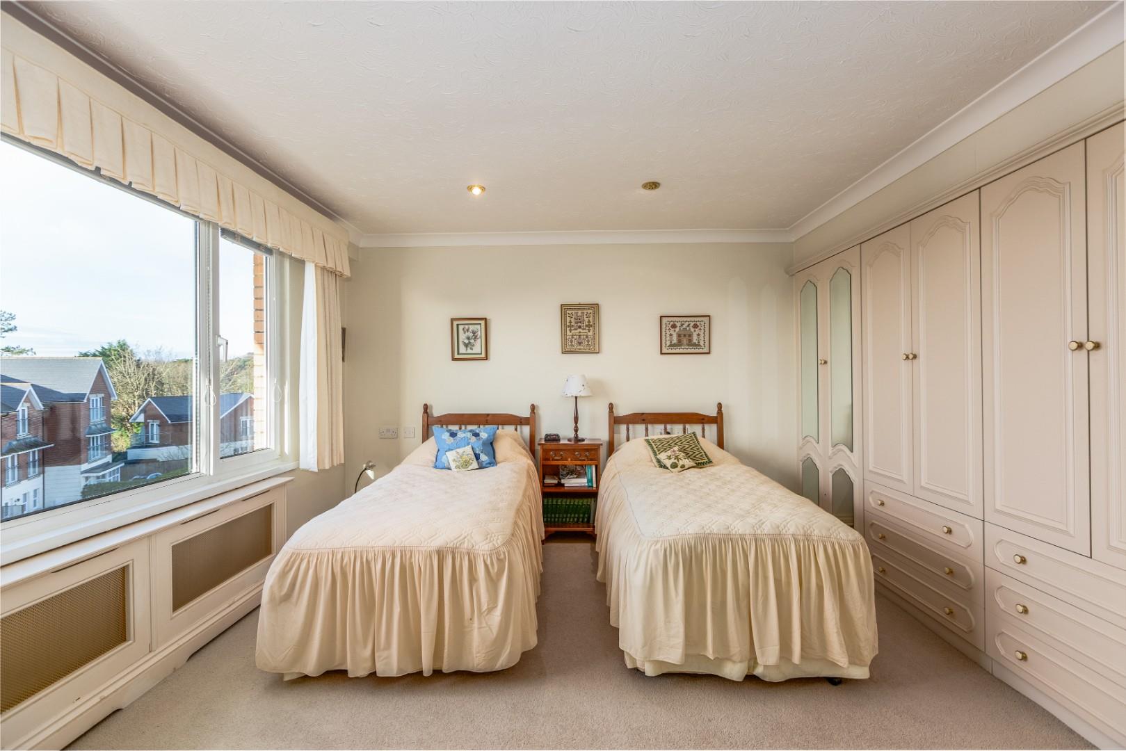 Brynfield Court, Langland, Swansea, SA3 4TF